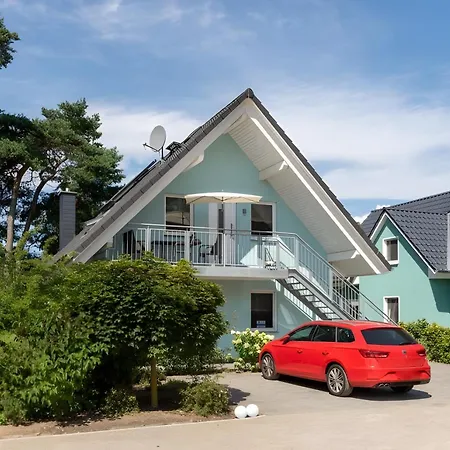 Haus K 102 Tatil Evi Röbel